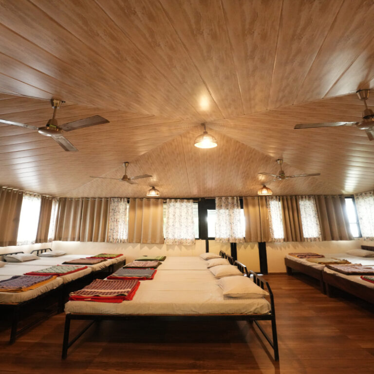 cozy stays near pune dormitory